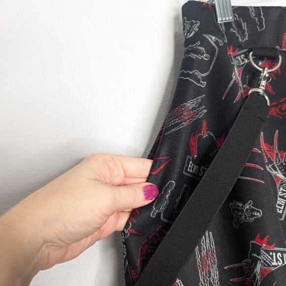 Hot Topic A Nightmare On Elm Street Black Red O-Ring Zip Front Suspender Skirt M - Picture 8 of 9
